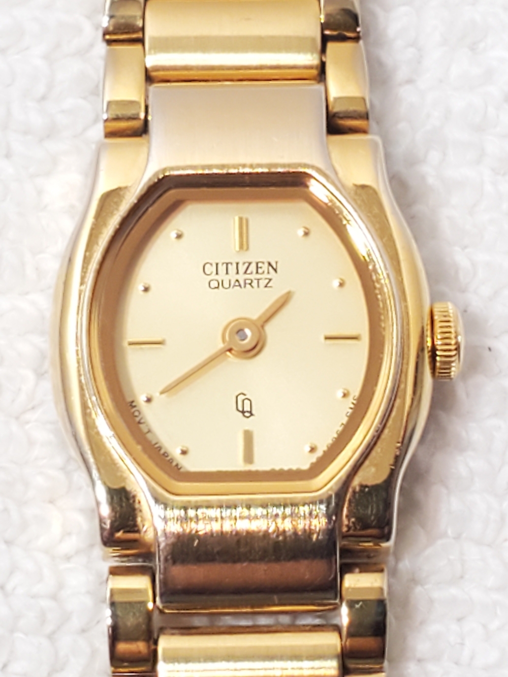 Citizen CQ Women's Base Metal Yellow Gold Plated Vintage Quartz Watch One Jewel